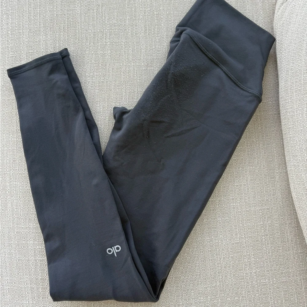 ALO Yoga Graphite Leggings. Size xs-s - Picture 3 of 9